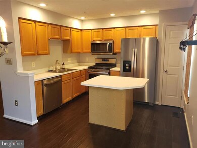 2715 Hickory Knoll Ct, Odenton, MD 21113 - photo 2