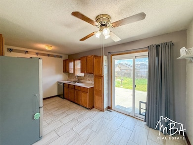 302 Oldweiler Dr, Holcomb, KS 67851 - photo 7