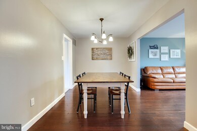 9507 Saluda Ct, Lorton, VA 22079 - photo 6