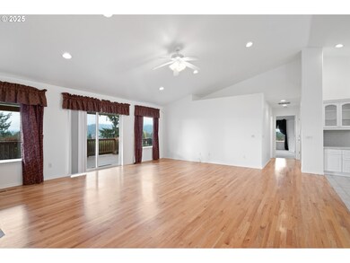 2820 36th Ave, Longview, WA 98632 - photo 4