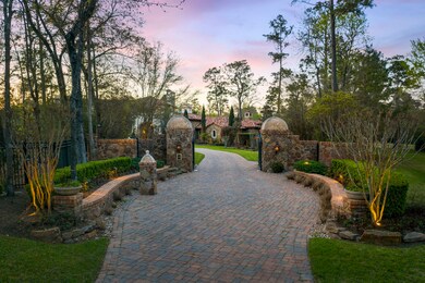 99 W Grand Regency Cir, Spring, TX 77382 - photo 3