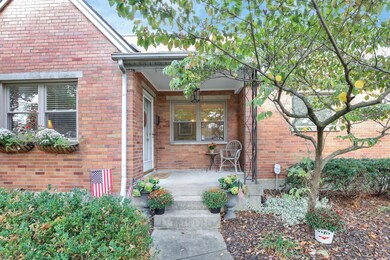 3-web-or-mls-2072-jervis-rd