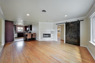 858 Judiway St, Houston, TX 77018 - photo 2