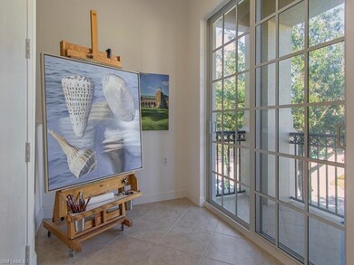 Kitchen nook with balcony