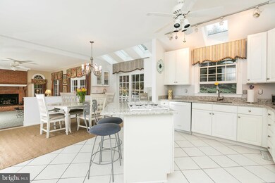 8707 Marburg Manor Dr, Lutherville Timonium, MD 21093 - photo 7