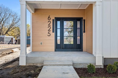 6221 W 37th St, St. Louis Park, MN 55416 - photo 3