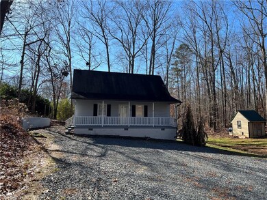 1053 Cannon Heights Dr, Asheboro, NC 27205 - photo 3