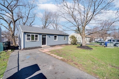 24 Jardine St, Springfield, MA 01107 - photo 4