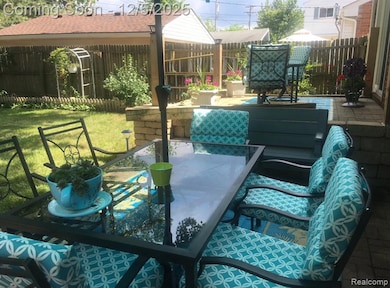 7332 E Frumin Ct, Westland, MI 48185 - photo 3