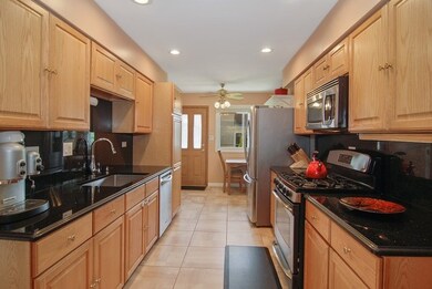 GREAT SPACE ~ LARGE PANTRY ~ EATING AREA ~ GRANITE