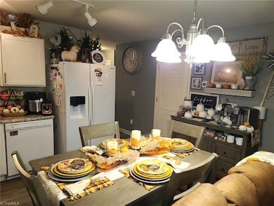 3717 Mocha Ln, Winston Salem, NC 27127 - photo 3