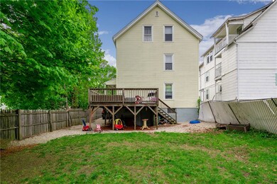 32 Vine St, Woonsocket, RI 02895 - photo 4