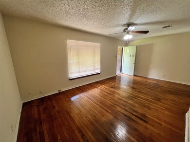 10214 Envoy St, Houston, TX 77016 - photo 3