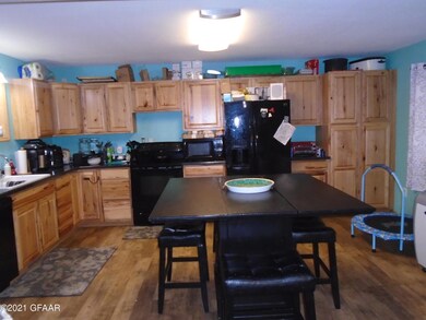 119 1st St, Cando, ND 58324 - photo 4