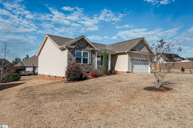 811 Skipping Rock Ct, Inman, SC 29349 - photo 2
