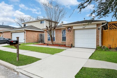 7810 Greenedge Dr, Houston, TX 77040 - photo 3