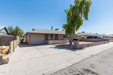 1041 E Alice Ave Phoenix AZ-large-005-6-