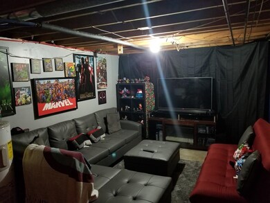 64-66 James St, Springfield, MA 01105 - photo 4