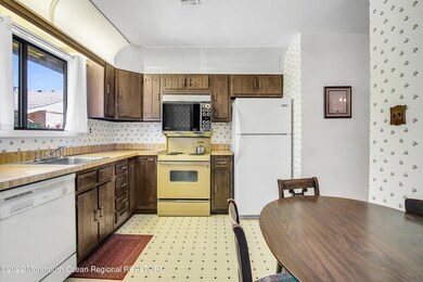 72 Ellsworth Ct, Red Bank, NJ 07701 - photo 6