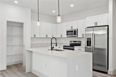 1398 Breezy Point Dr, Dunnellon, FL 34431 - photo 7