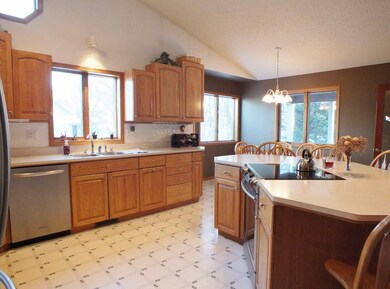 717 Foxfield Rd, Oregon, WI 53575 - photo 3