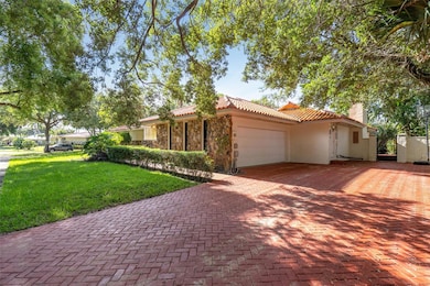 7210 W Troon Cir, Hialeah, FL 33014 - photo 3