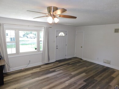 1412 SW Celtic St, Topeka, KS 66611 - photo 7