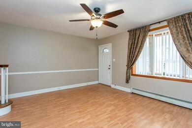 661 Fulton St, Conshohocken, PA 19428 - photo 2