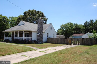 1213 Meadow View Rd, Pasadena, MD 21122 - photo 2