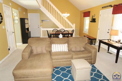 3325 SW 37th St, Topeka, KS 66614 - photo 3