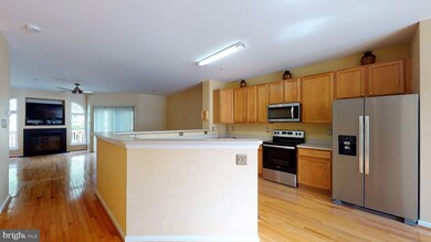 2585 Running Wolf Trail, Odenton, MD 21113 - photo 4