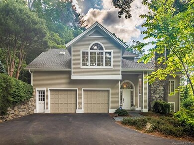 Double garage --Beautiful Rock Work