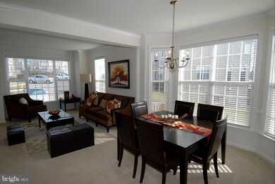 2378 Battery Hill Cir, Woodbridge, VA 22191 - photo 7