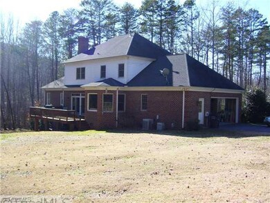 2346 Mountain Lake Rd, Asheboro, NC 27205 - photo 2