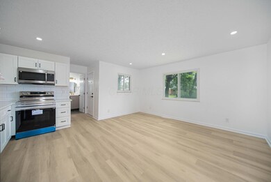 8-web-or-mls-Jordan Clark - 1874 Fleming