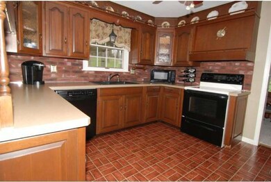 63 Grist Mill Rd, Boyertown, PA 19512 - photo 2