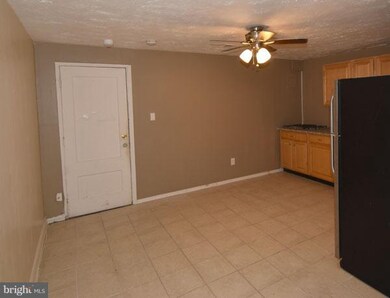 2428 Harriet Ave, Baltimore, MD 21230 - photo 7
