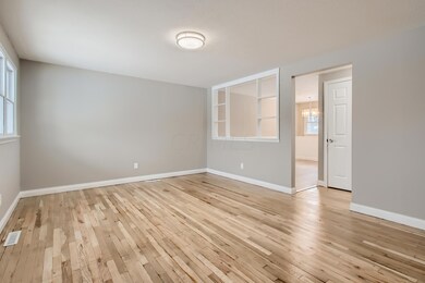 05 Living Room