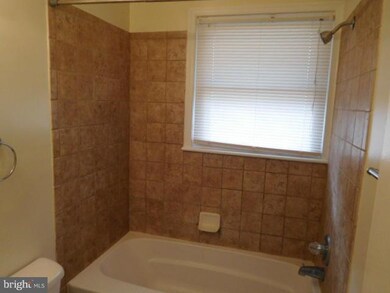 6411 Inlet St, New Carrollton, MD 20784 - photo 6