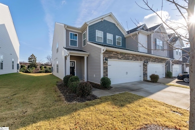 531 Yellow Fox Rd, Greer, SC 29650 - photo 2