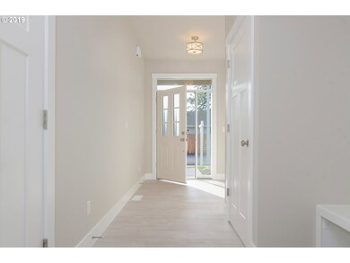 Entrance/Foyer