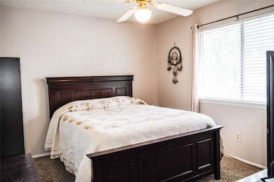 8122 Trail Side Dr, Houston, TX 77040 - photo 7