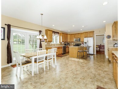 1999 Knight Rd, Green Lane, PA 18054 - photo 3