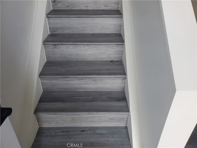 10654 White Oak Dr, Riverside, CA 92505 - photo 3