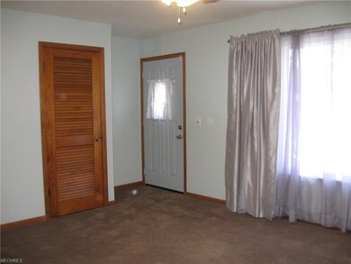 334 Erieview Blvd, Sheffield Lake, OH 44054 - photo 2