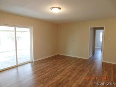 108 Cottonwood Dr, Copperas Cove, TX 76522 - photo 2