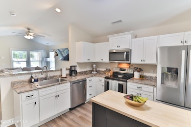 168 Montague Rd, Currie, NC 28435 - photo 3