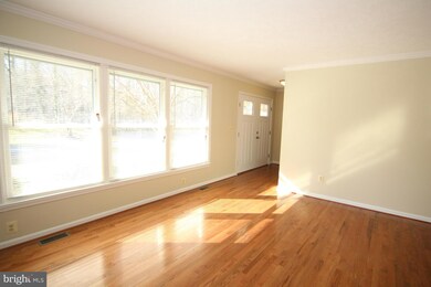 271 Southdale Ct, Dunkirk, MD 20754 - photo 4