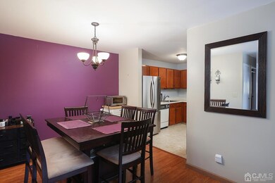 624 Cricket Ln, Woodbridge, NJ 07095 - photo 6