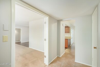 1010 E Loyola Dr, Tempe, AZ 85282 - photo 6